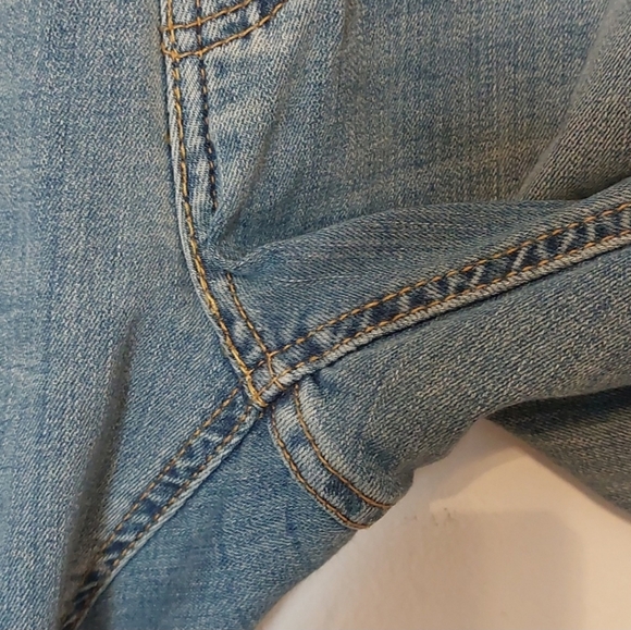 Levi's 541 Men's Tapered Leg Light Wash Blue Jeans Size 44W 29L Actual Size - Picture 3 of 12